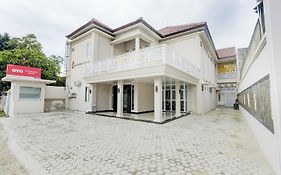 OYO 90281 Griya Bawean Syariah